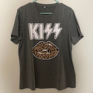 Women’s KISS graphic T-Shirt size XL
